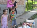 FIKRETA ZIVKOVIC SA TROJE DECE PREUZELA POMOC